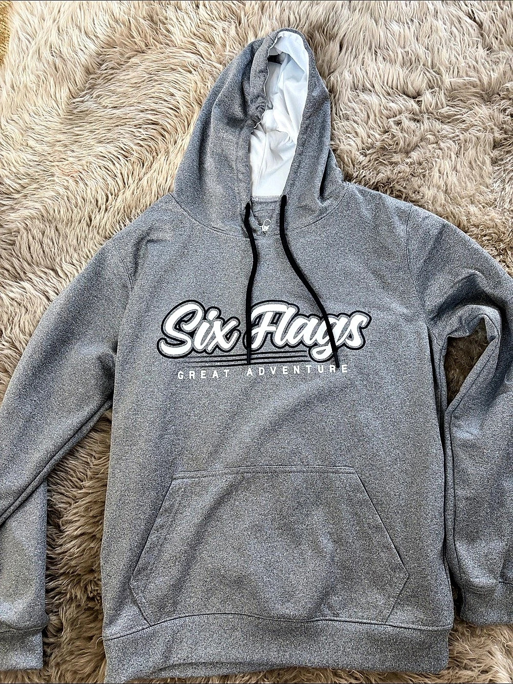 Six Flags Great Adventure Pullover Hoodie Gray